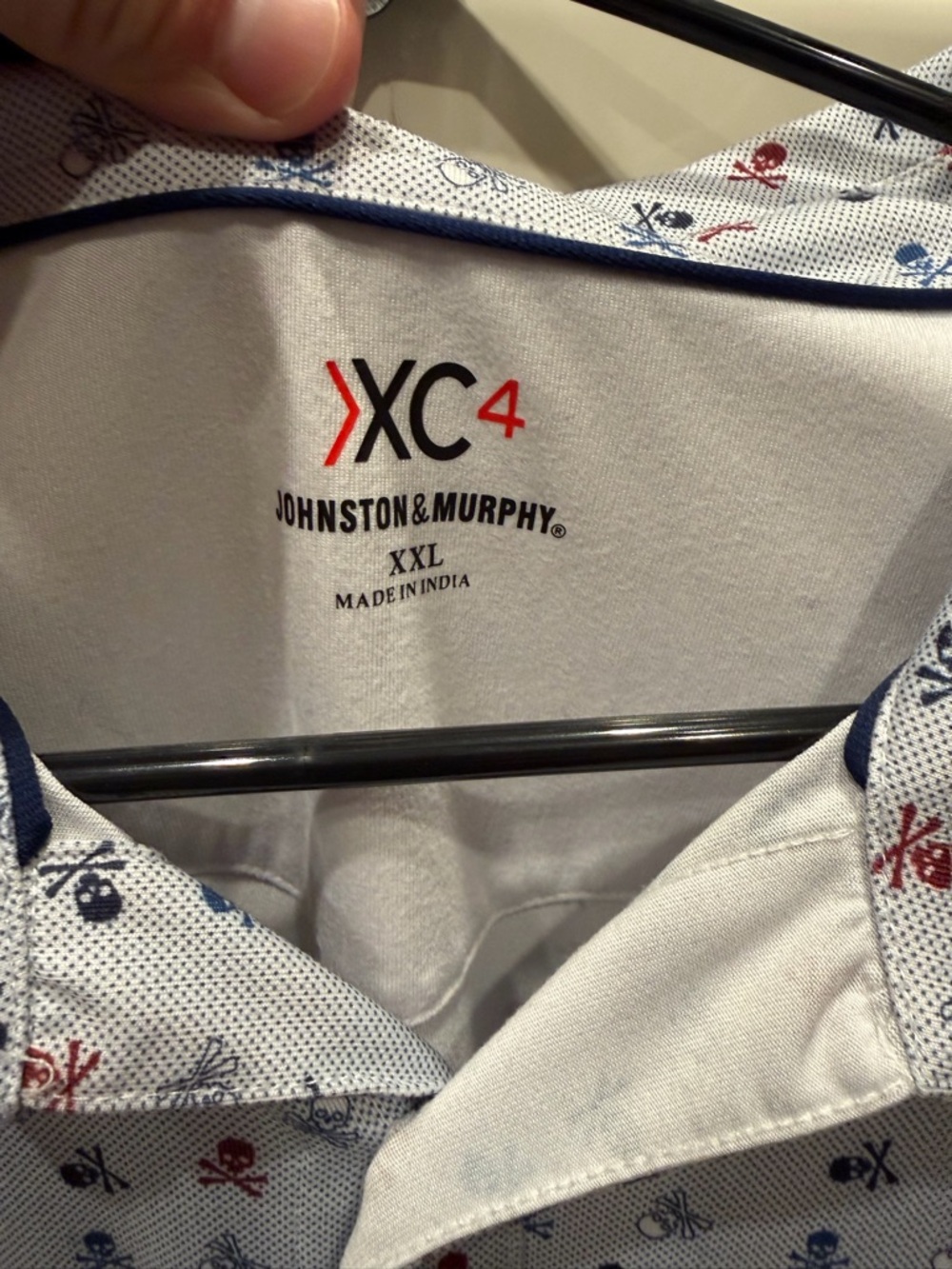 Johnston & Murphy Skulls Performance button down short sleeve shirt - Picture 2 of 2